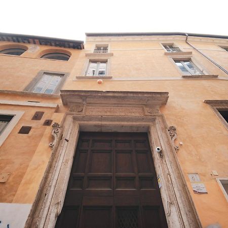 Pettinari By Buddyrent Roma Exterior foto